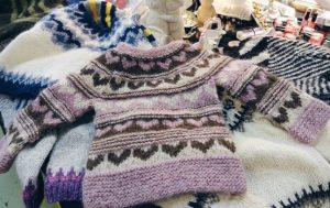 冰島手信1:Lopapeysa(传统冰岛毛衣)