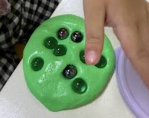 小朋友室內團康遊戲